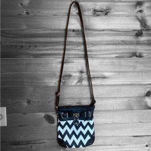 Chevron Black and White Crossbody Purse